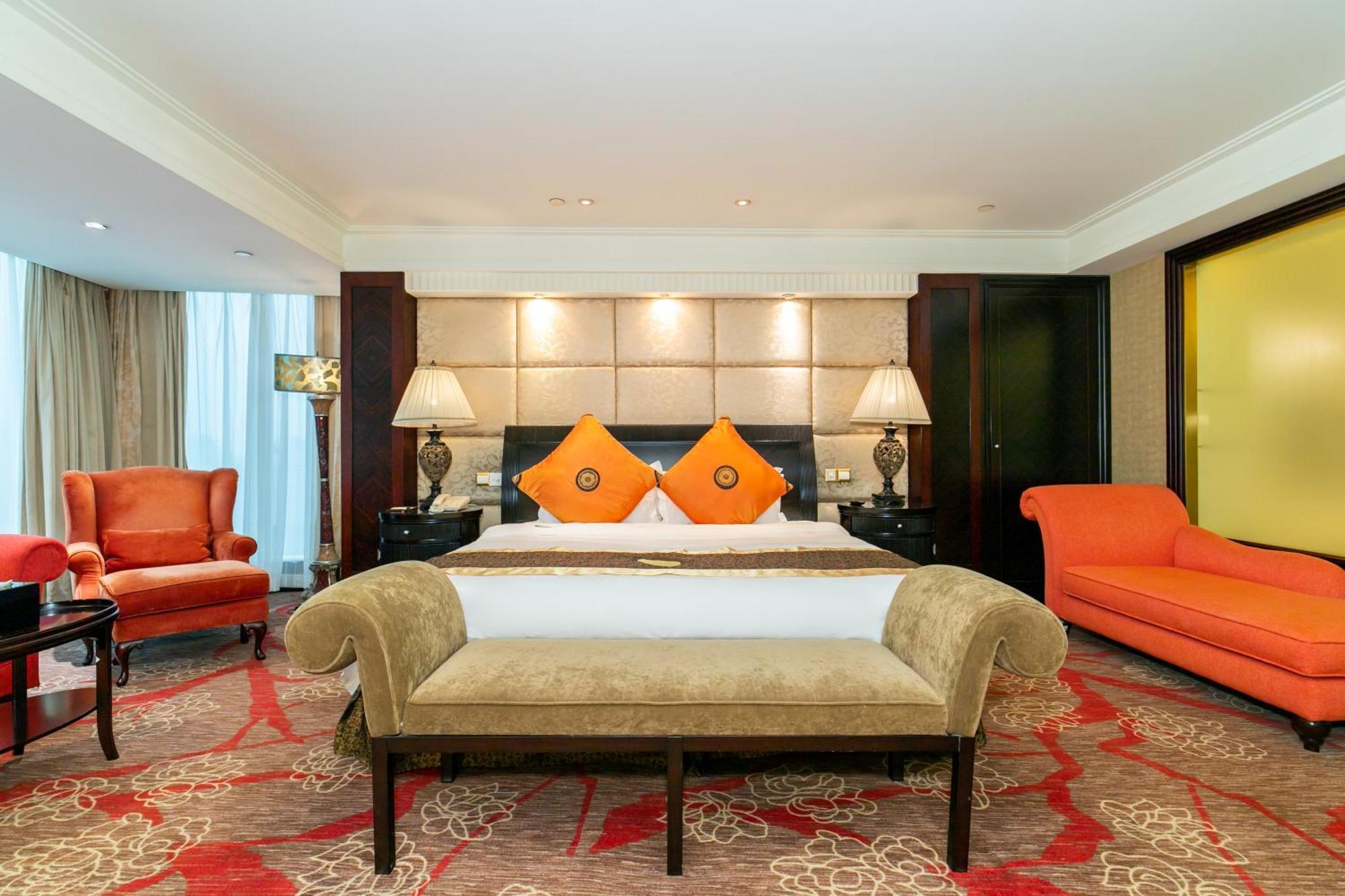 Royal Mediterranean Hotel Гуанджоу Екстериор снимка