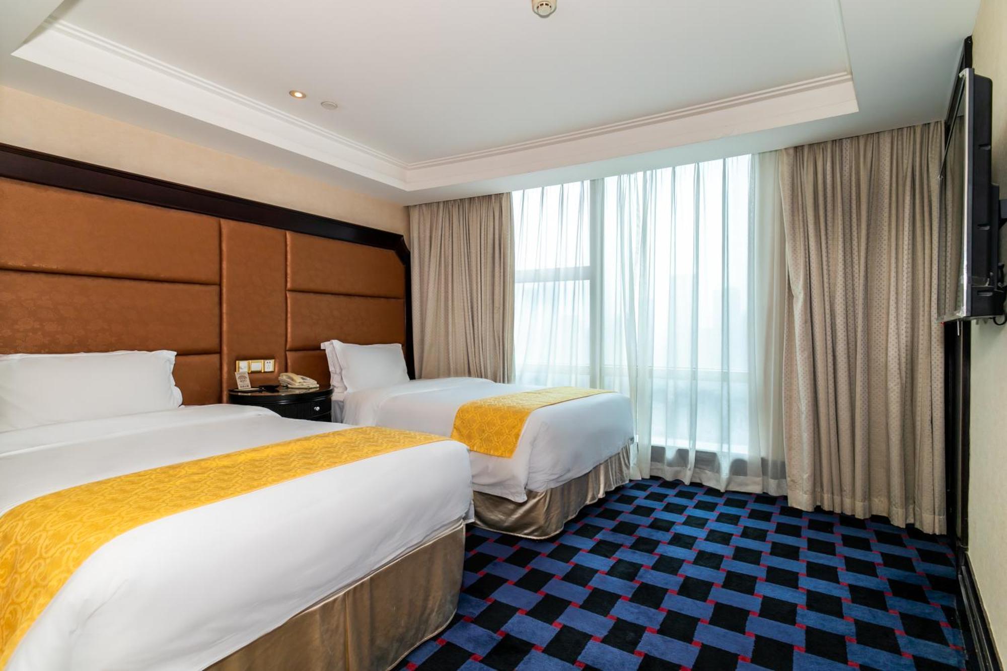 Royal Mediterranean Hotel Гуанджоу Екстериор снимка